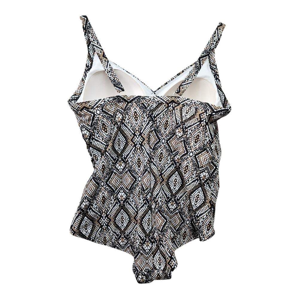 Catalina Suddenly Slim Swimsuit 3X 22W-24W Leopard Wrap One Piece Tummy - Picture 3 of 11